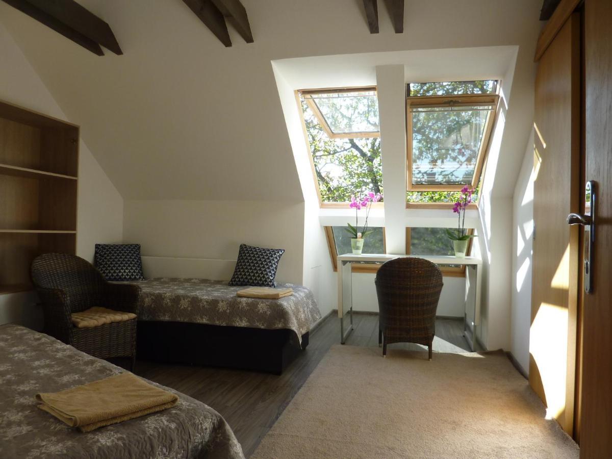 Velky Apartman V Rodinnom Dvojdome, Free Parking Kosice Bagian luar foto