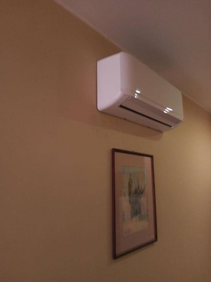 Velky Apartman V Rodinnom Dvojdome, Free Parking Kosice Bagian luar foto